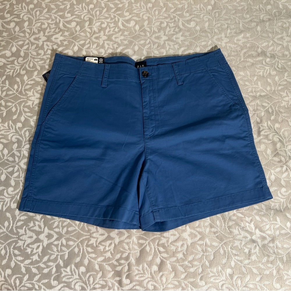 Gap, NWT, size 16 women's shorts